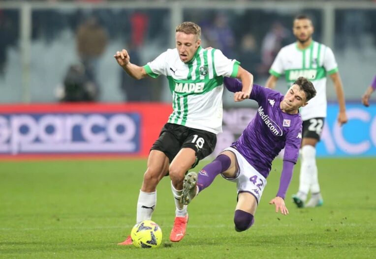 Soi kèo Fiorentina vs Real Betis 02h00, 09/05/2025 Conference League 4 nhận định, soi kèo Fiorentina vs Real Betis